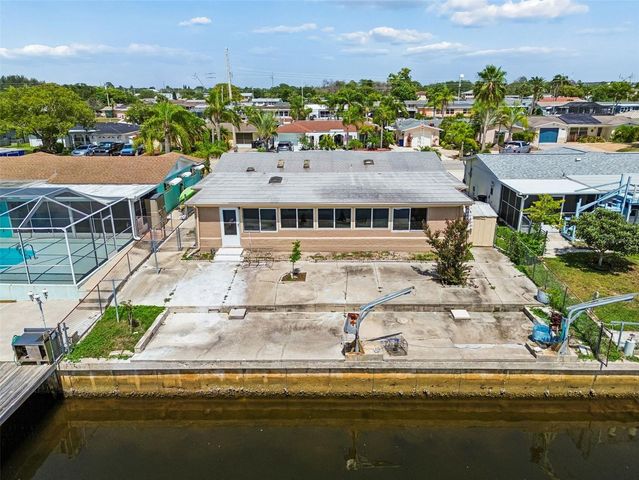 12617 4TH ISLE, Hudson, FL 34667