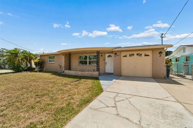 12617 4TH ISLE, Hudson, FL 34667