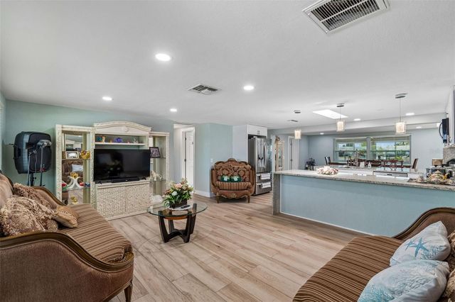 12617 4TH ISLE, Hudson, FL 34667