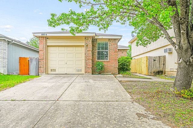 8954 GILL BRG, San Antonio, TX 78254