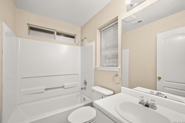 8954 GILL BRG, San Antonio, TX 78254