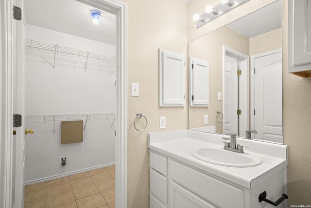 8954 GILL BRG, San Antonio, TX 78254