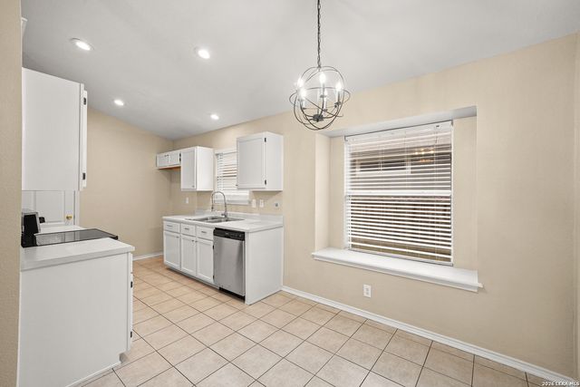 8954 GILL BRG, San Antonio, TX 78254