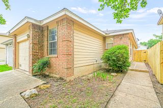 8954 GILL BRG, San Antonio, TX 78254