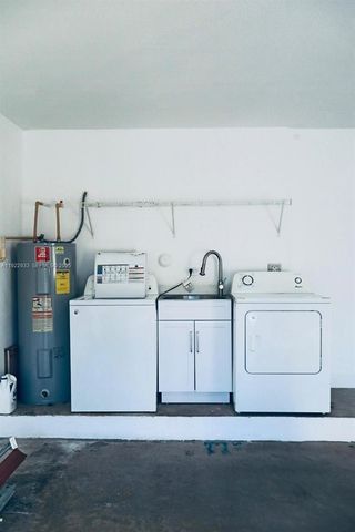 10131 NW 10th St, Miami, FL 33172