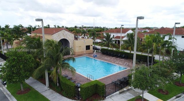 10131 NW 10th St, Miami, FL 33172