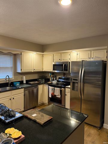 6101 E Walnut Street, Evansville, IN 47715