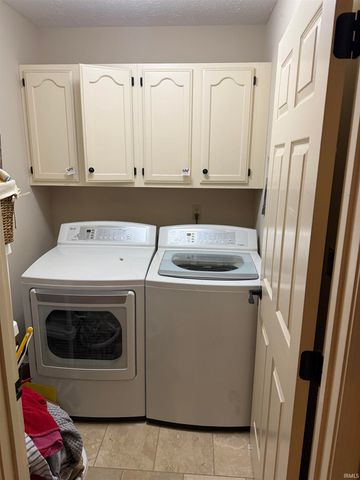 6101 E Walnut Street, Evansville, IN 47715