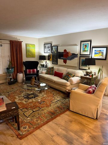 6101 E Walnut Street, Evansville, IN 47715