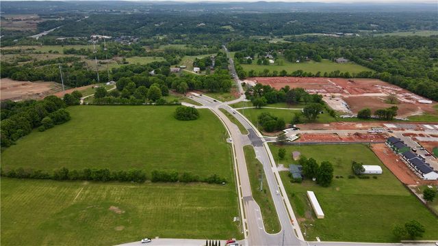 56th Street, Springdale, AR 72762