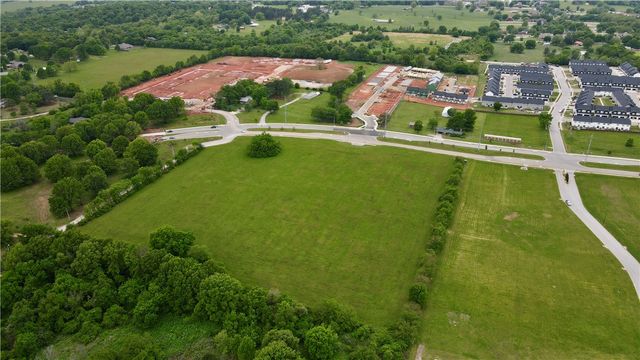 56th Street, Springdale, AR 72762