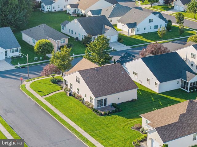 15 CASERTA DR, Sewell, NJ 08080