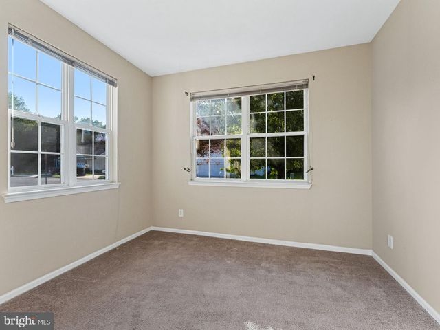 15 CASERTA DR, Sewell, NJ 08080