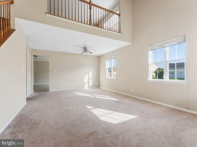 15 CASERTA DR, Sewell, NJ 08080