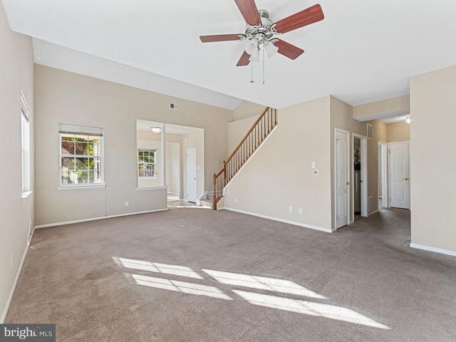 15 CASERTA DR, Sewell, NJ 08080