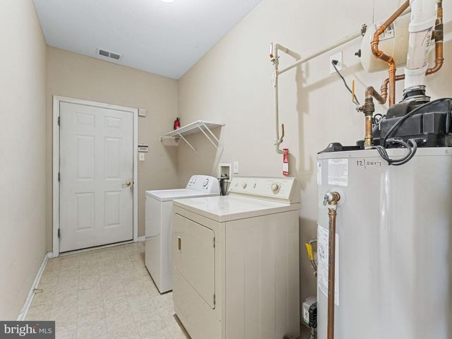 15 CASERTA DR, Sewell, NJ 08080