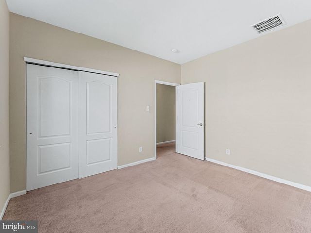 15 CASERTA DR, Sewell, NJ 08080