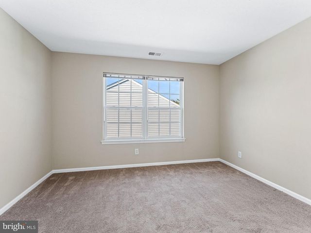 15 CASERTA DR, Sewell, NJ 08080