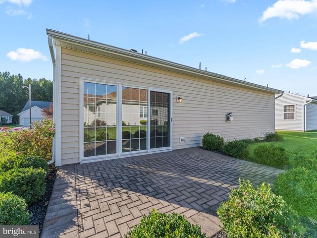 15 CASERTA DR, Sewell, NJ 08080