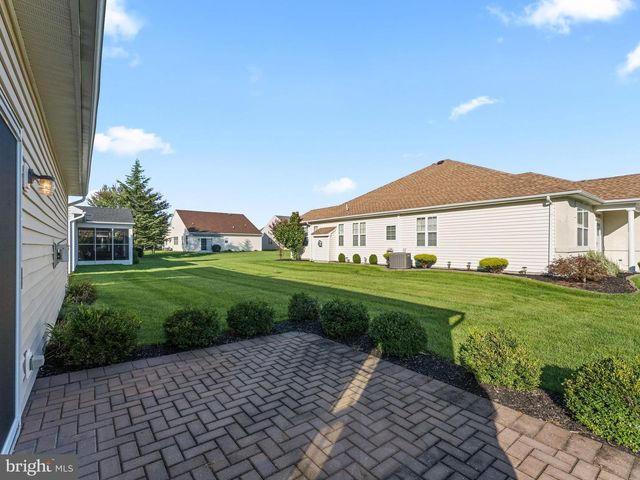 15 CASERTA DR, Sewell, NJ 08080