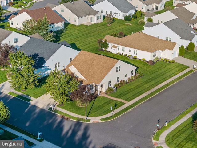 15 CASERTA DR, Sewell, NJ 08080