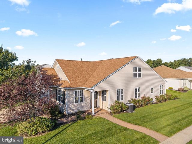 15 CASERTA DR, Sewell, NJ 08080