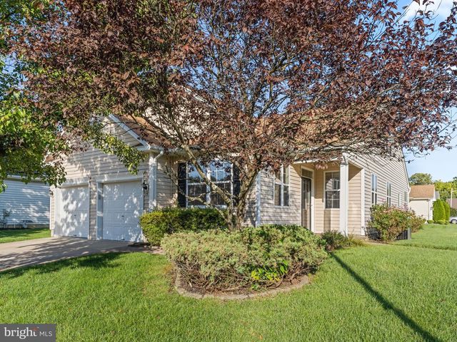 15 CASERTA DR, Sewell, NJ 08080