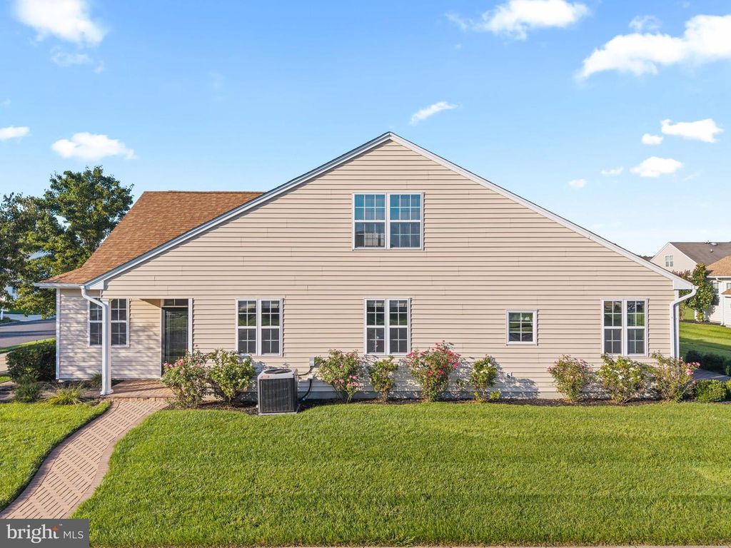 15 CASERTA DR, Sewell, NJ 08080