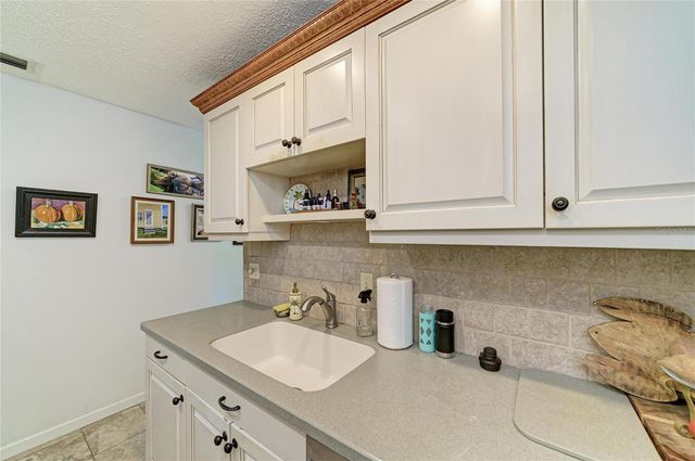 4723 PALM AIRE CIRCLE, Sarasota, FL 34243
