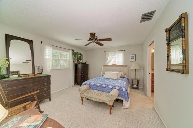 4723 PALM AIRE CIRCLE, Sarasota, FL 34243