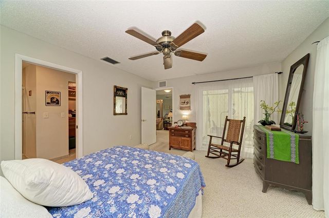 4723 PALM AIRE CIRCLE, Sarasota, FL 34243