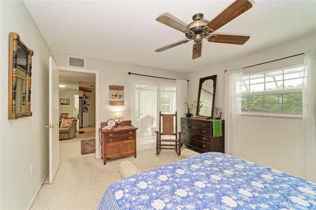 4723 PALM AIRE CIRCLE, Sarasota, FL 34243