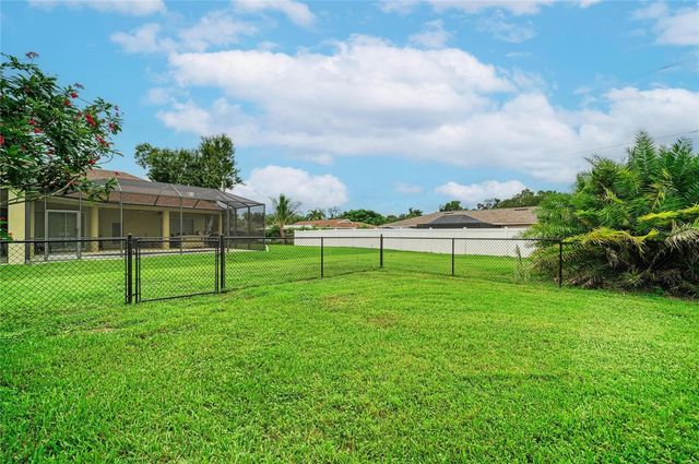 4723 PALM AIRE CIRCLE, Sarasota, FL 34243