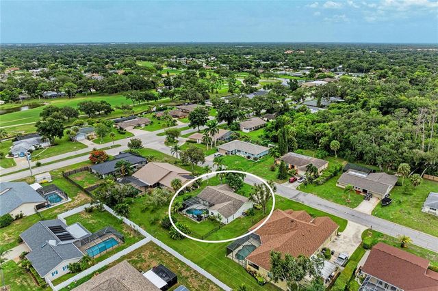 4723 PALM AIRE CIRCLE, Sarasota, FL 34243