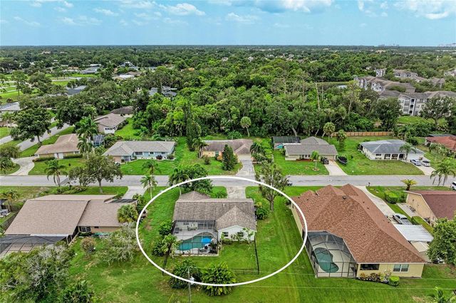 4723 PALM AIRE CIRCLE, Sarasota, FL 34243