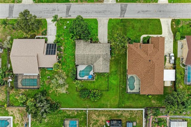 4723 PALM AIRE CIRCLE, Sarasota, FL 34243