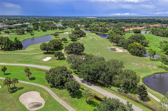 4723 PALM AIRE CIRCLE, Sarasota, FL 34243