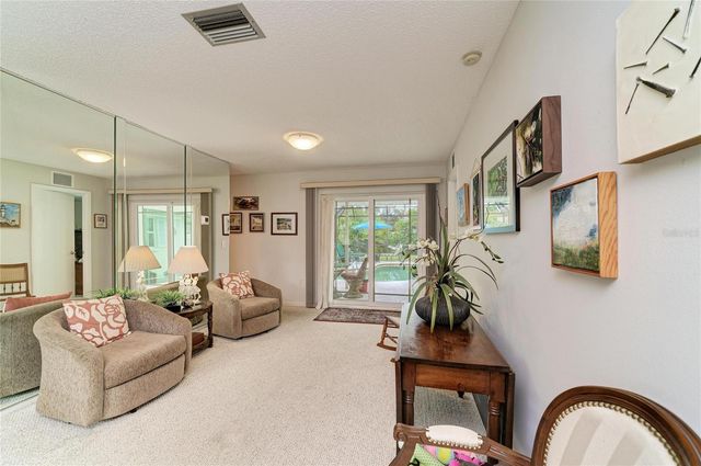 4723 PALM AIRE CIRCLE, Sarasota, FL 34243