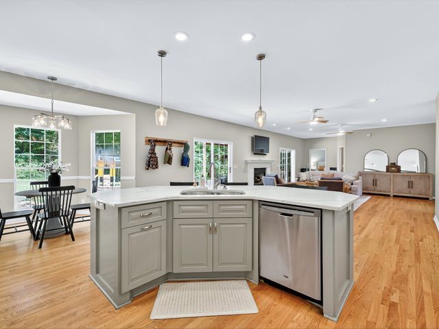 6480 Peytonsville Arno Rd, College Grove, TN 37046