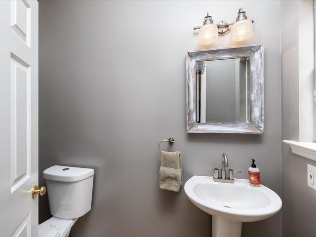 6480 Peytonsville Arno Rd, College Grove, TN 37046