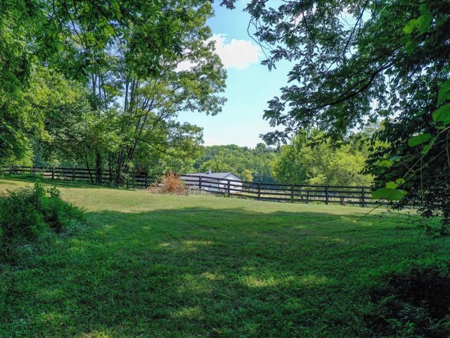 6480 Peytonsville Arno Rd, College Grove, TN 37046