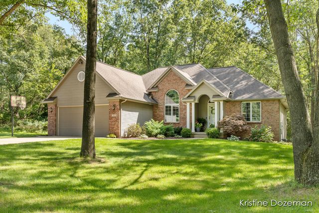 7655 Raven Ridge Drive, Caledonia Twp, MI 49316