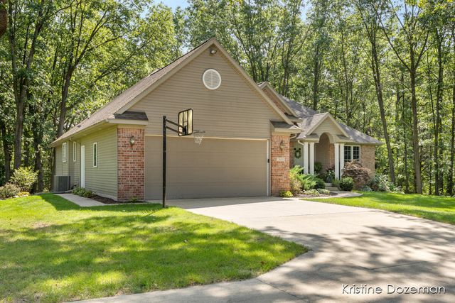 7655 Raven Ridge Drive, Caledonia Twp, MI 49316