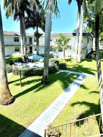 6211 SW 37th St 203, Davie, FL 33314