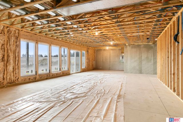 14133 Raegan Lane, Crete, NE 68333