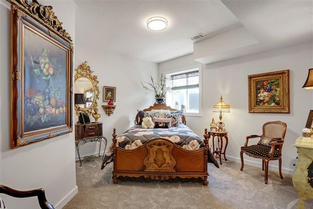 17137 Bradshaw Street, Overland Park, KS 66221