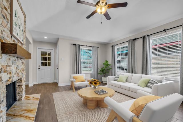 4342 Hialeah Drive, Pasadena, TX 77503