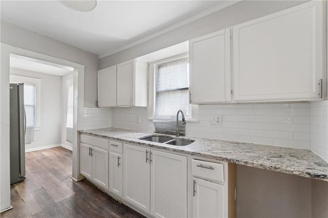 4046 E 68TH Terrace, Kansas City, MO 64132