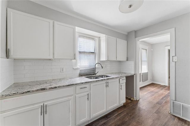 4046 E 68TH Terrace, Kansas City, MO 64132