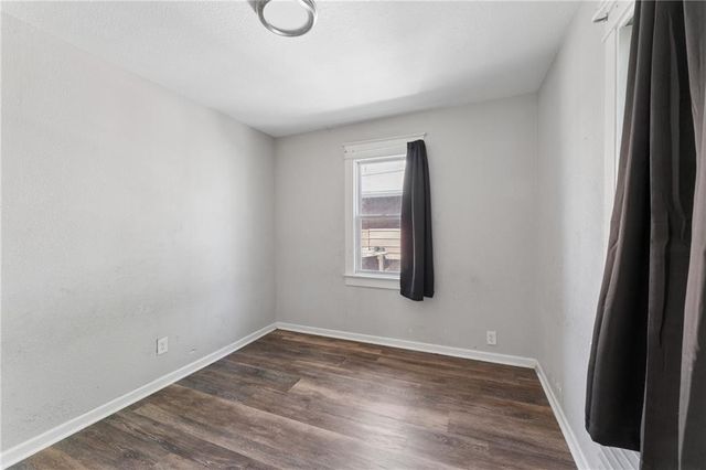 4046 E 68TH Terrace, Kansas City, MO 64132